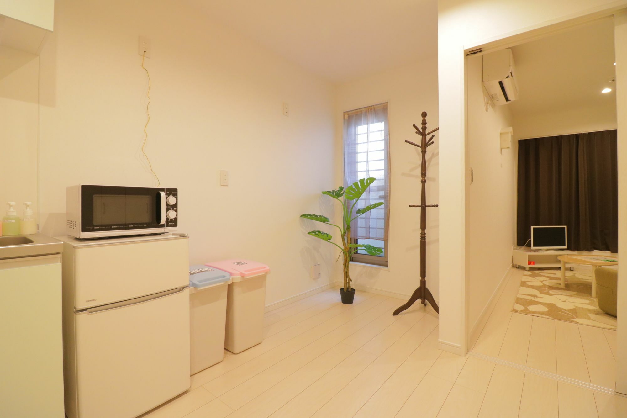 Hg Cozy Hotel No 12 京橋駅前 Осака Екстер'єр фото