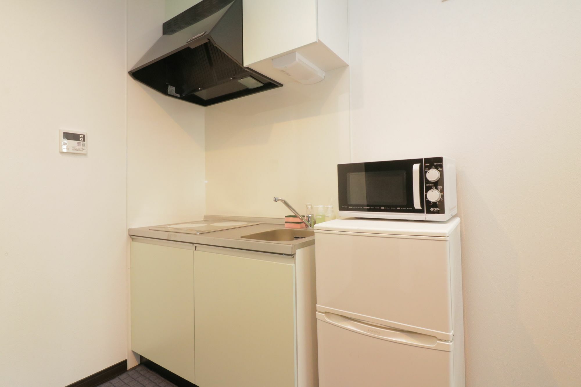 Hg Cozy Hotel No 12 京橋駅前 Осака Екстер'єр фото