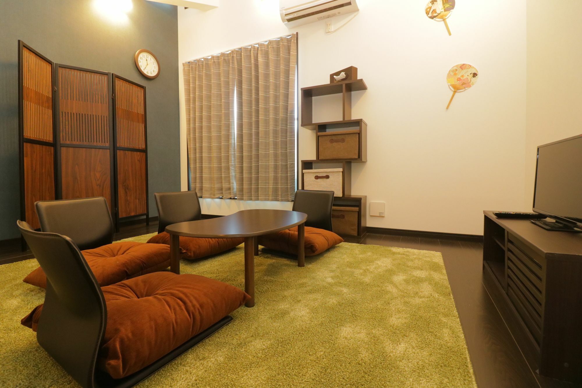 Hg Cozy Hotel No 12 京橋駅前 Осака Екстер'єр фото